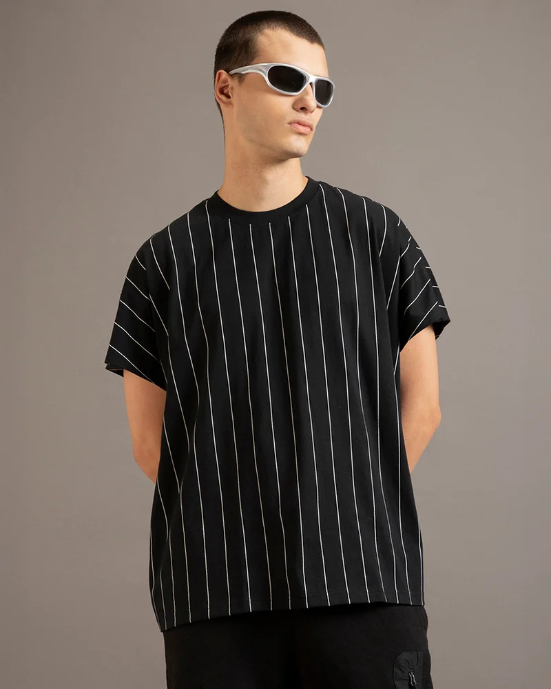 بيواكوف Men Black Striped Monster Fit Vest